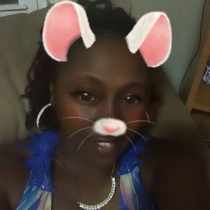 Meet your Posher, Briana